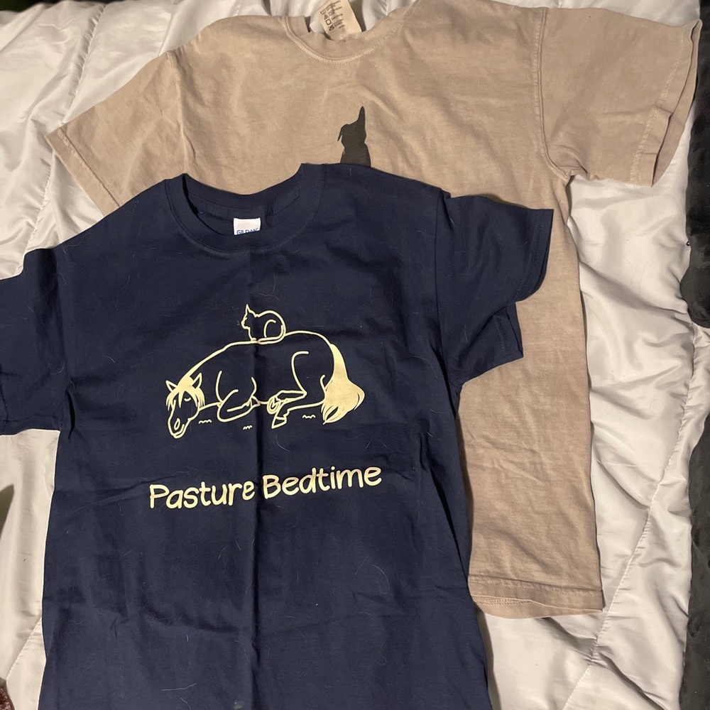 Tee shirts
